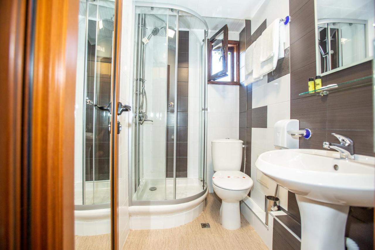 Oazis Family Hotel 로베치 외부 사진