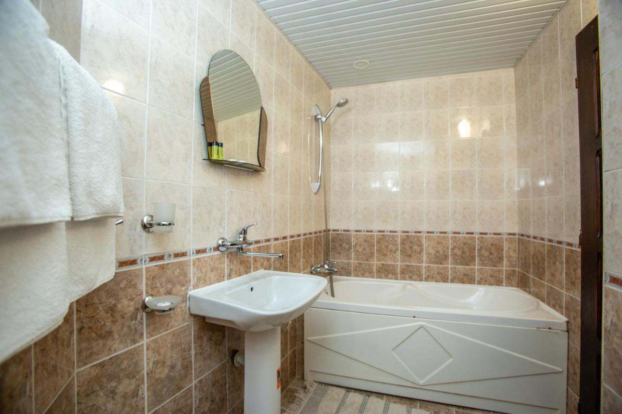 Oazis Family Hotel 로베치 외부 사진